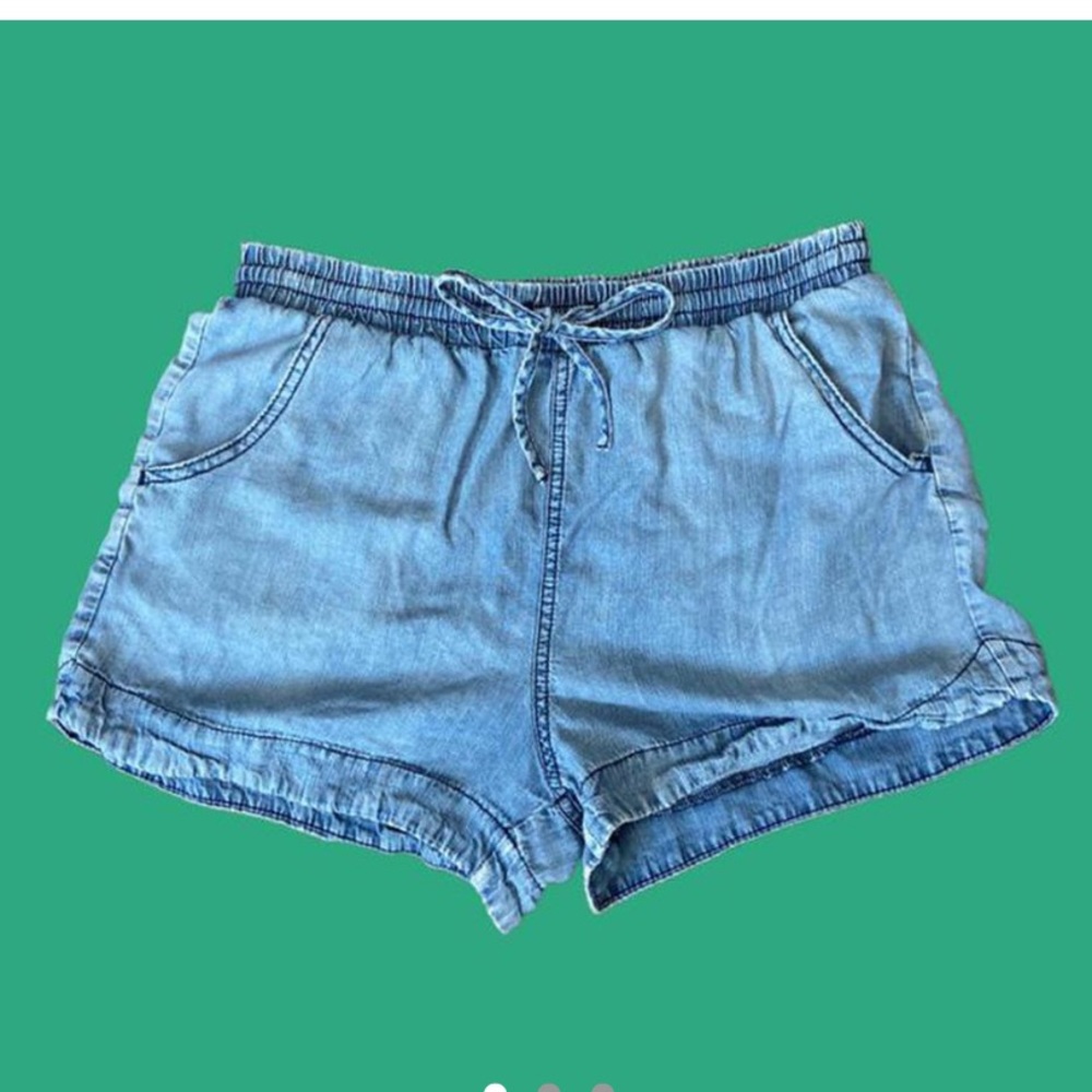 Universal Threads Drawstring Shorts